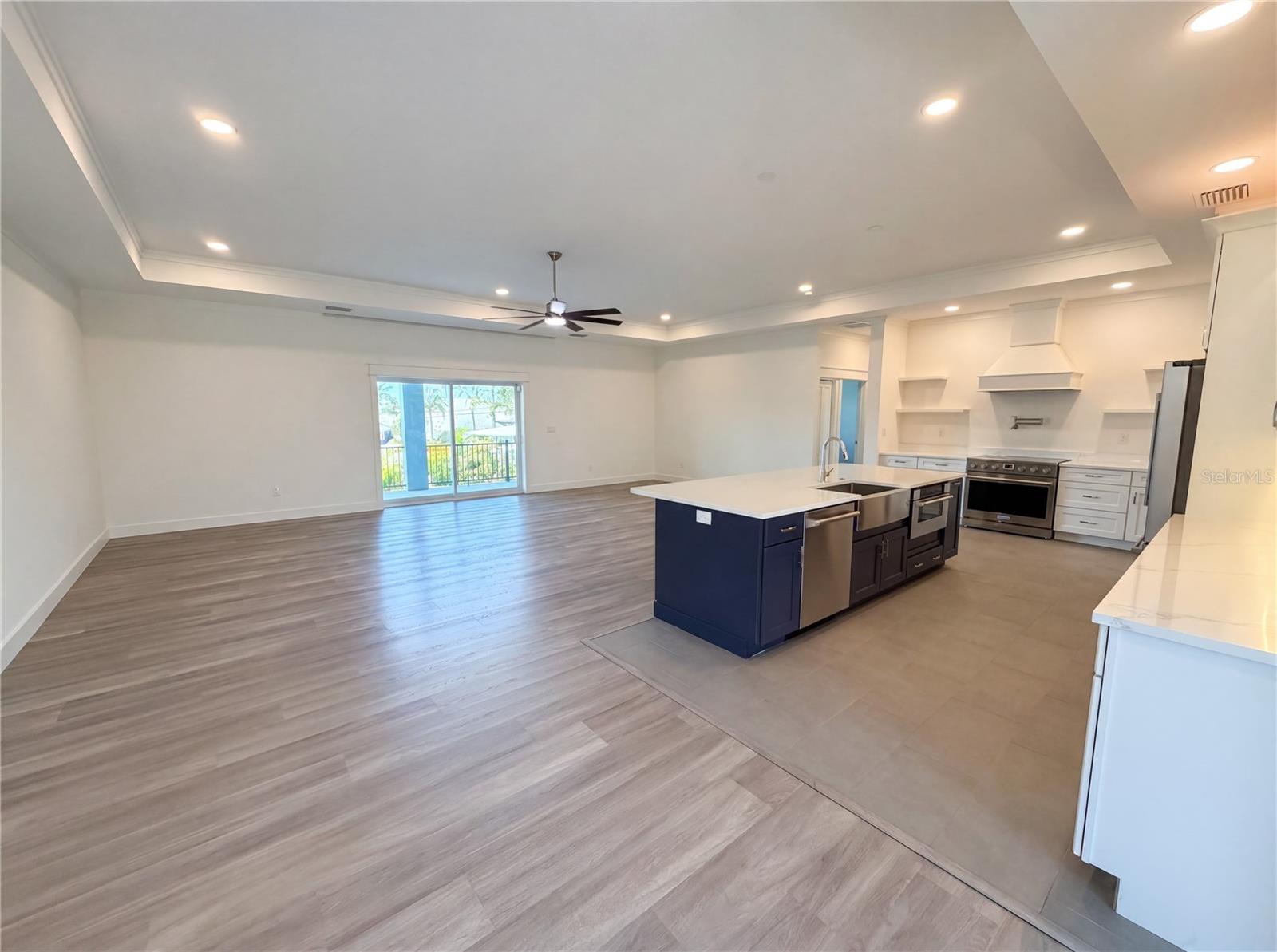 Image 13 of 59 For 83 Palm Boulevard