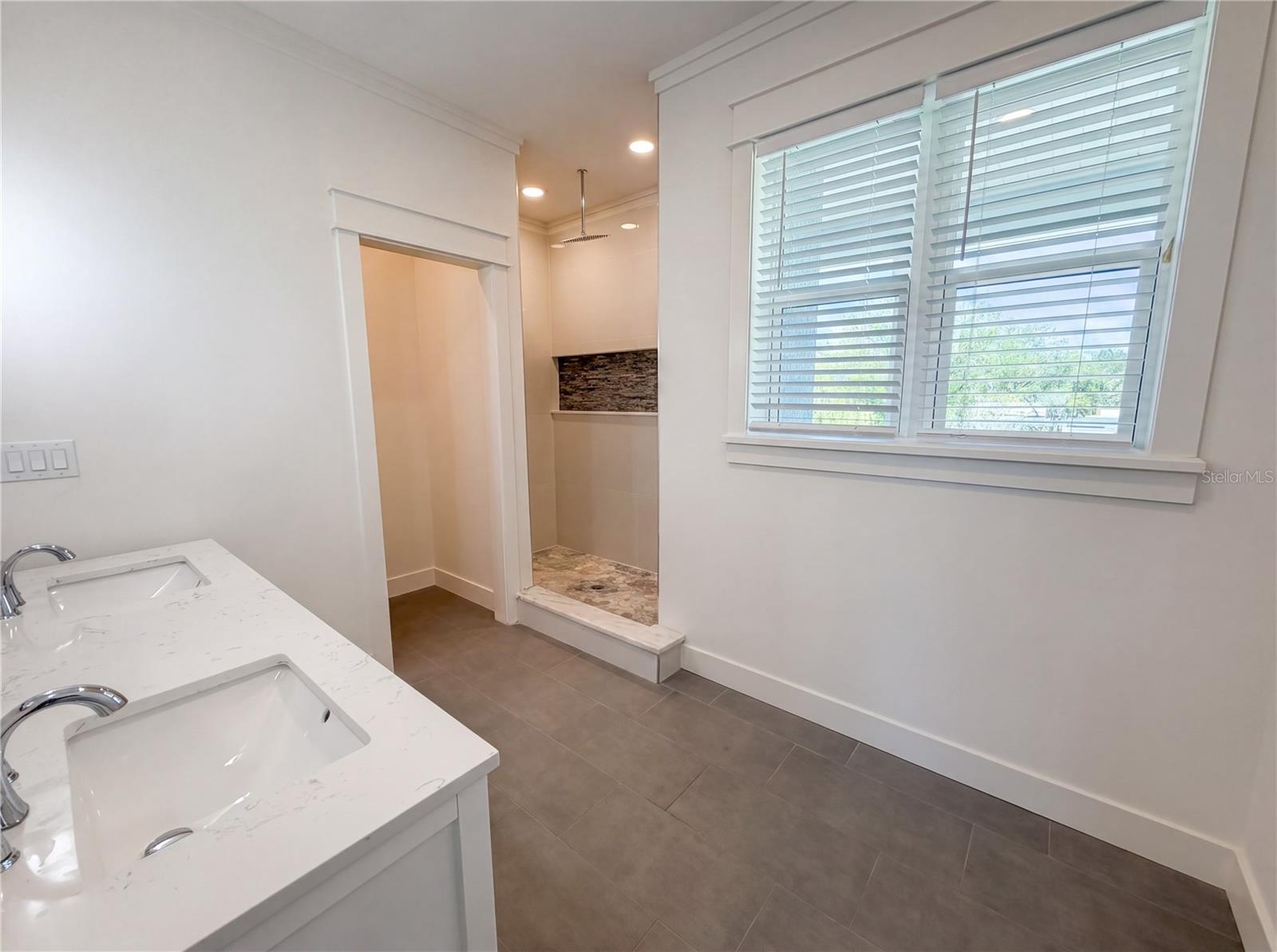 Image 27 of 59 For 83 Palm Boulevard