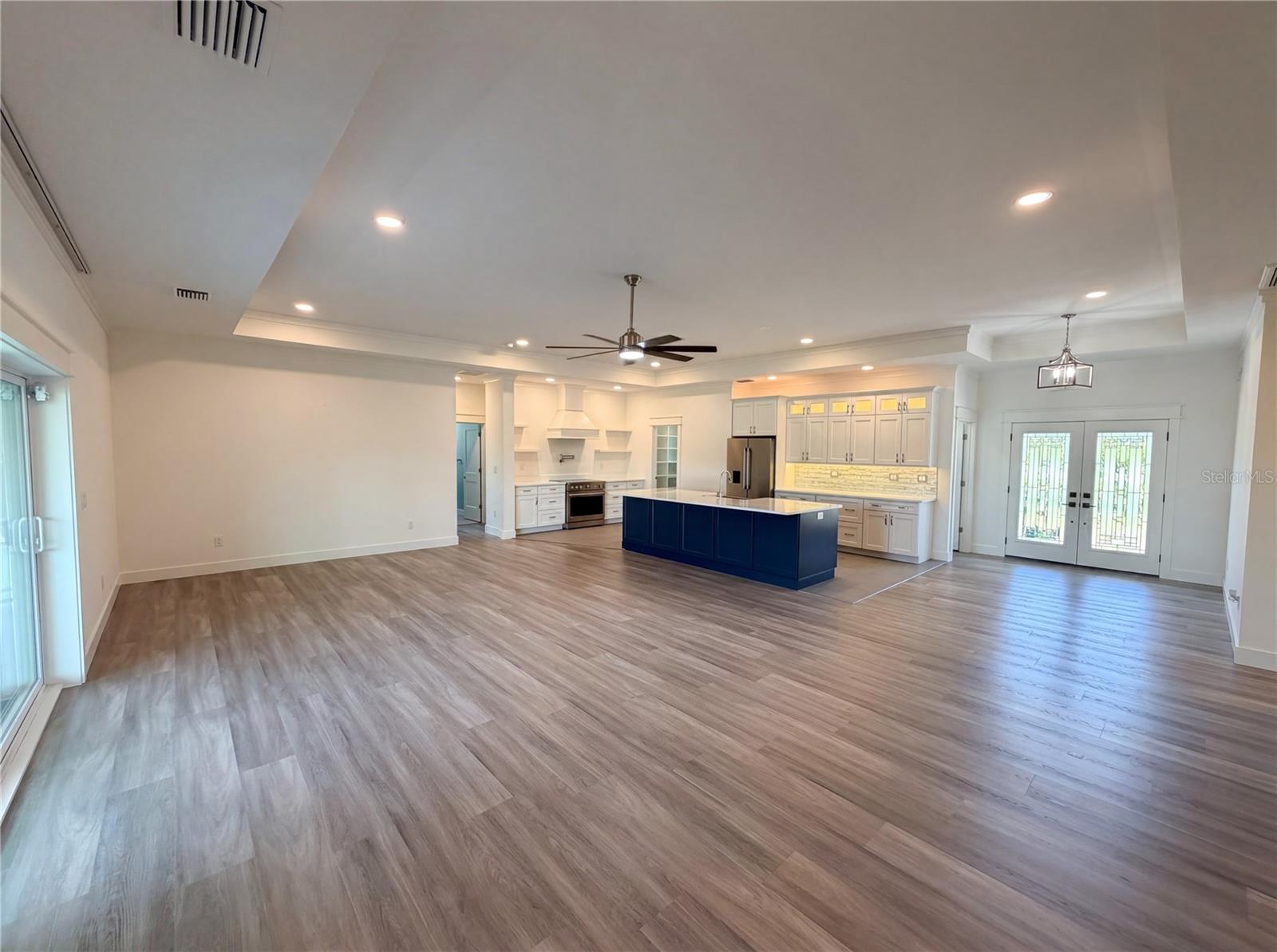 Image 3 of 59 For 83 Palm Boulevard