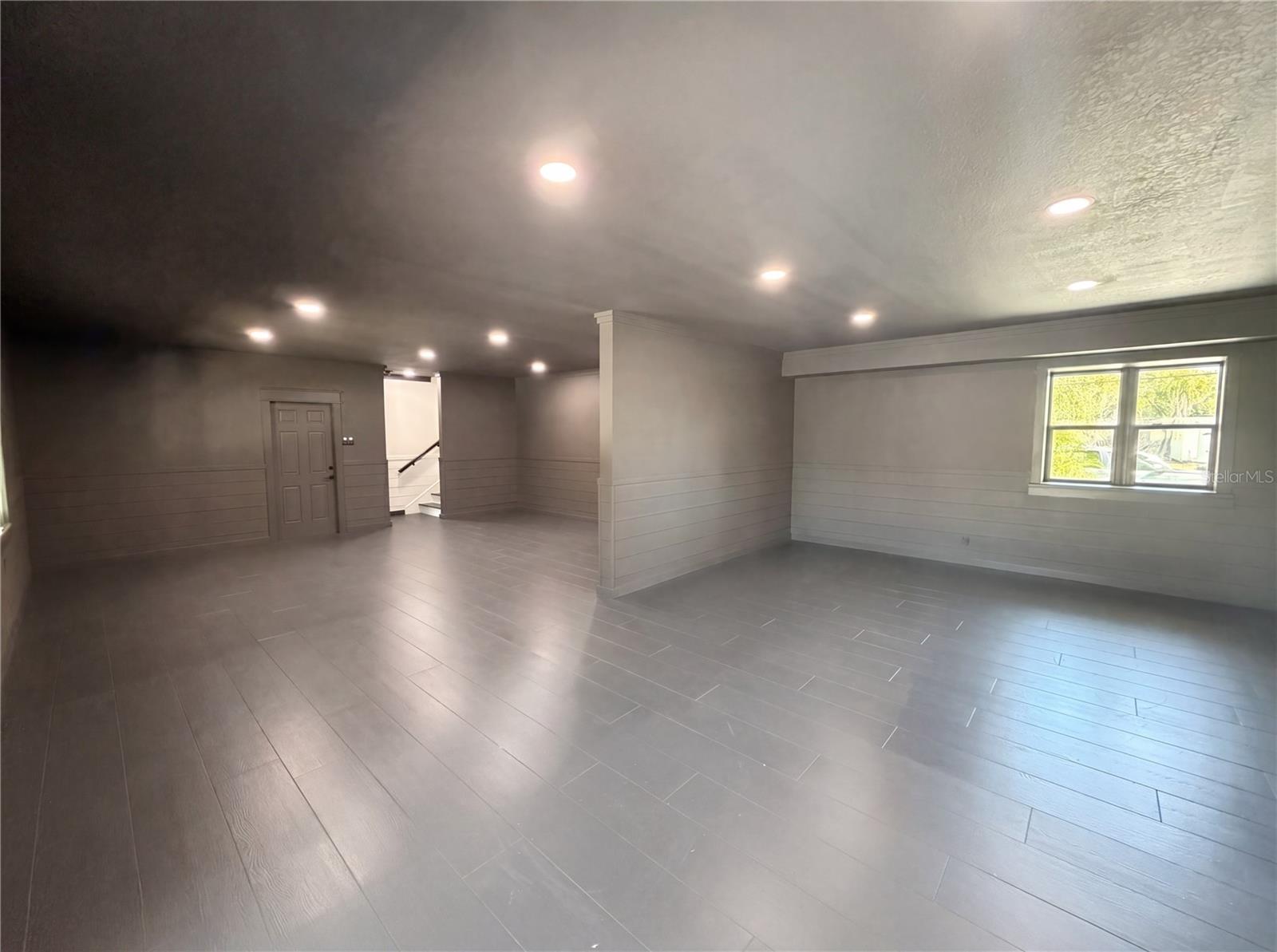 Image 32 of 59 For 83 Palm Boulevard