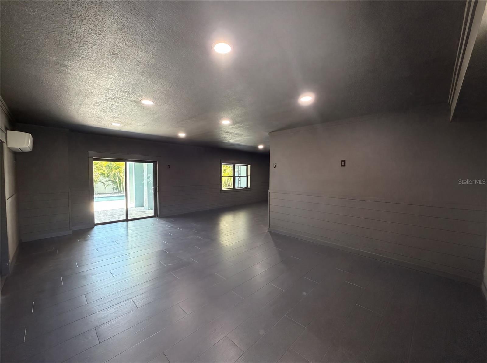 Image 36 of 59 For 83 Palm Boulevard