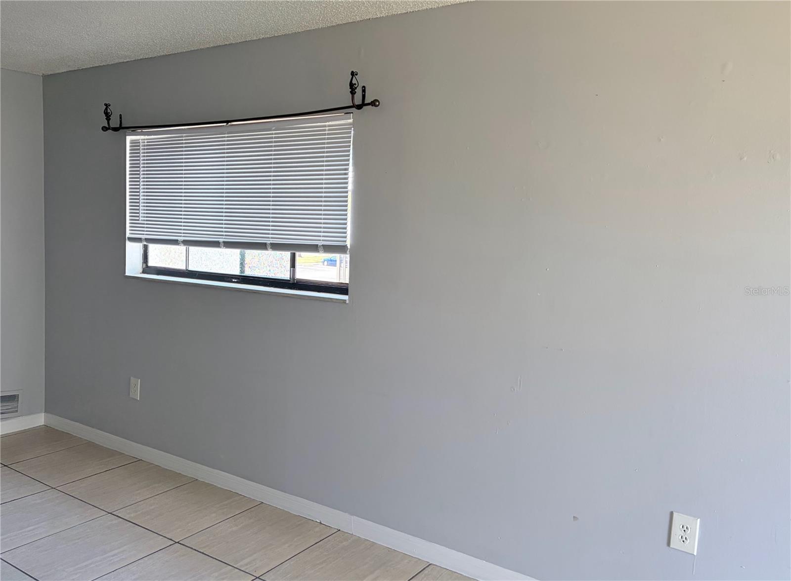 Image 6 of 15 For 2565 Oak Park Way 213