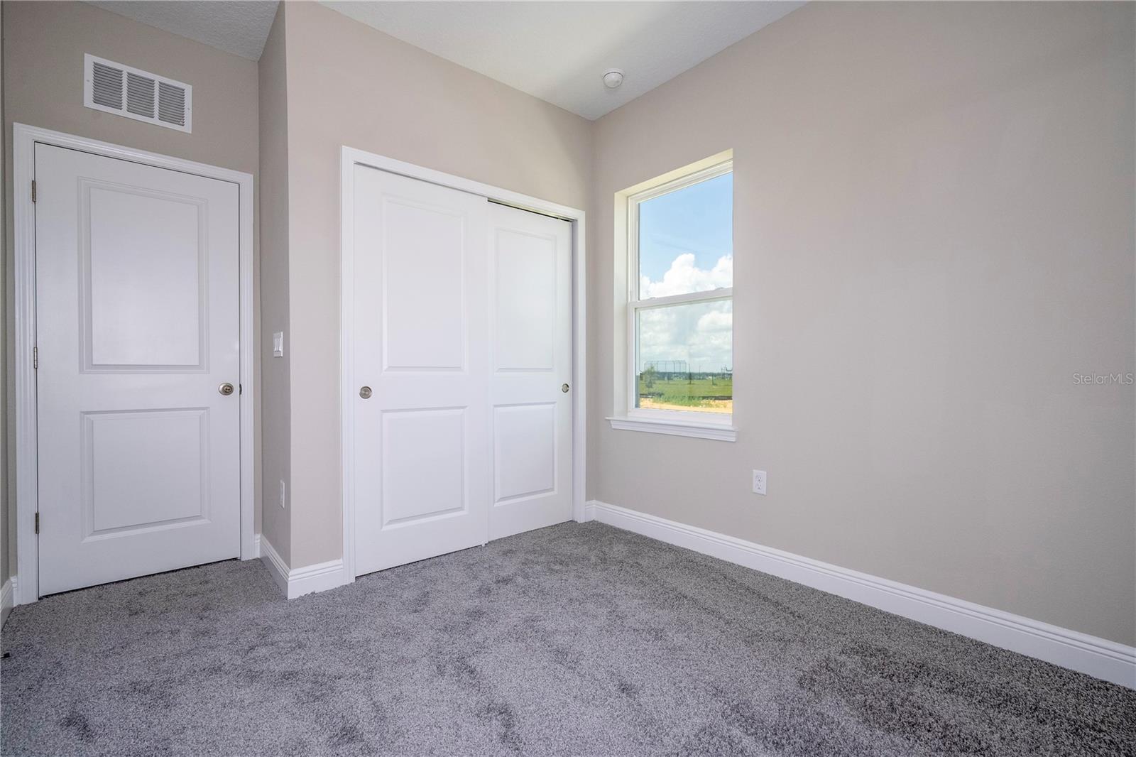 Image 35 of 67 For 16350 Hamlin View Street