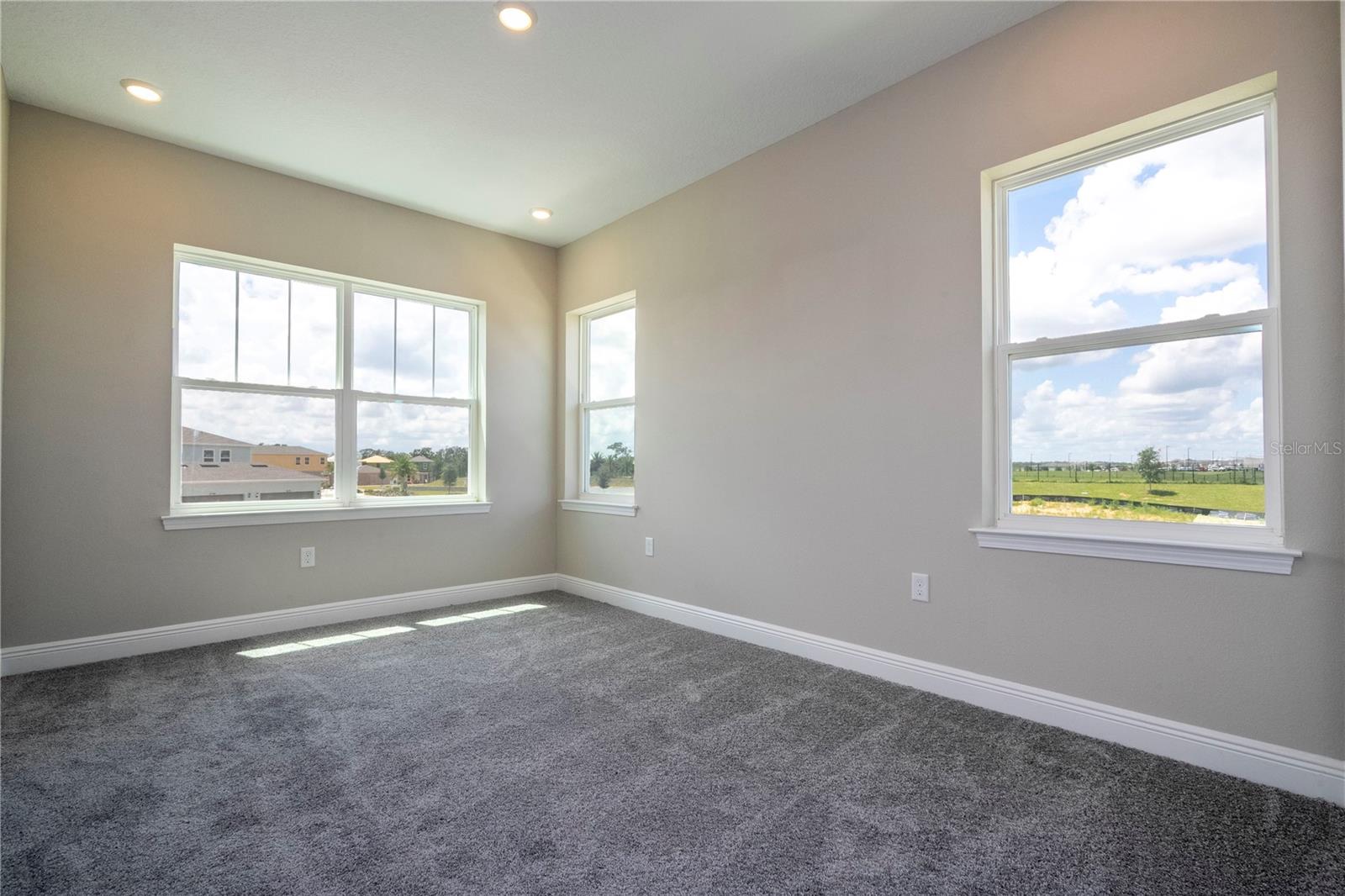 Image 41 of 67 For 16350 Hamlin View Street