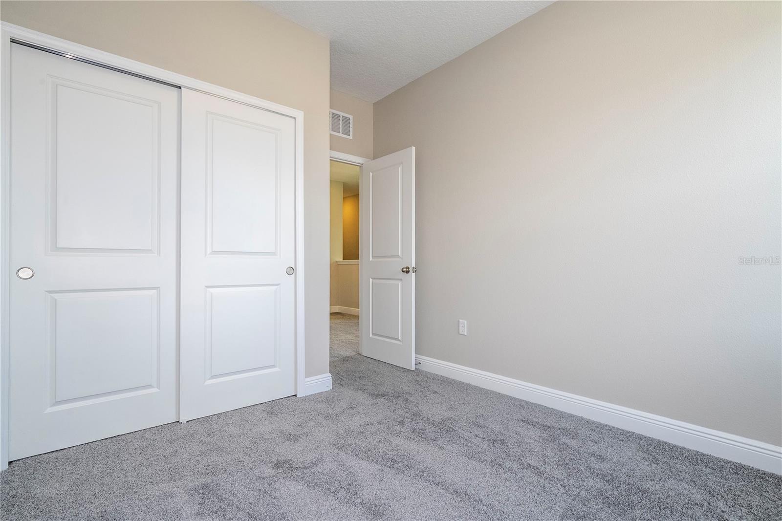 Image 42 of 67 For 16350 Hamlin View Street