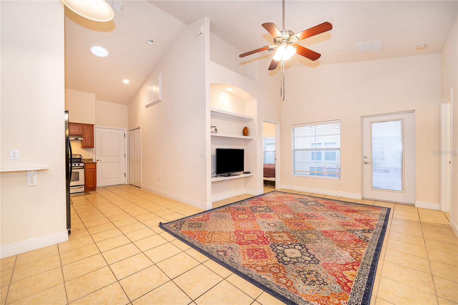 Image 7 of 24 For 1075 David Walker Drive C-1