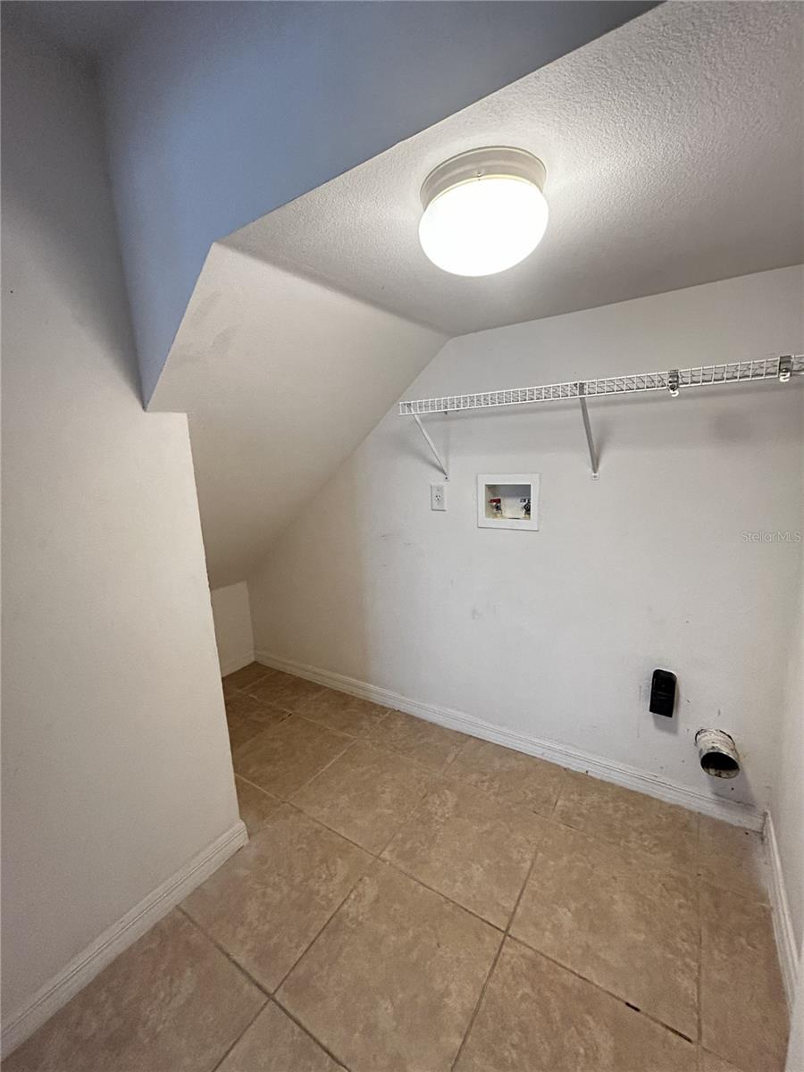 Image 14 of 15 For 94 Chippendale Terrace