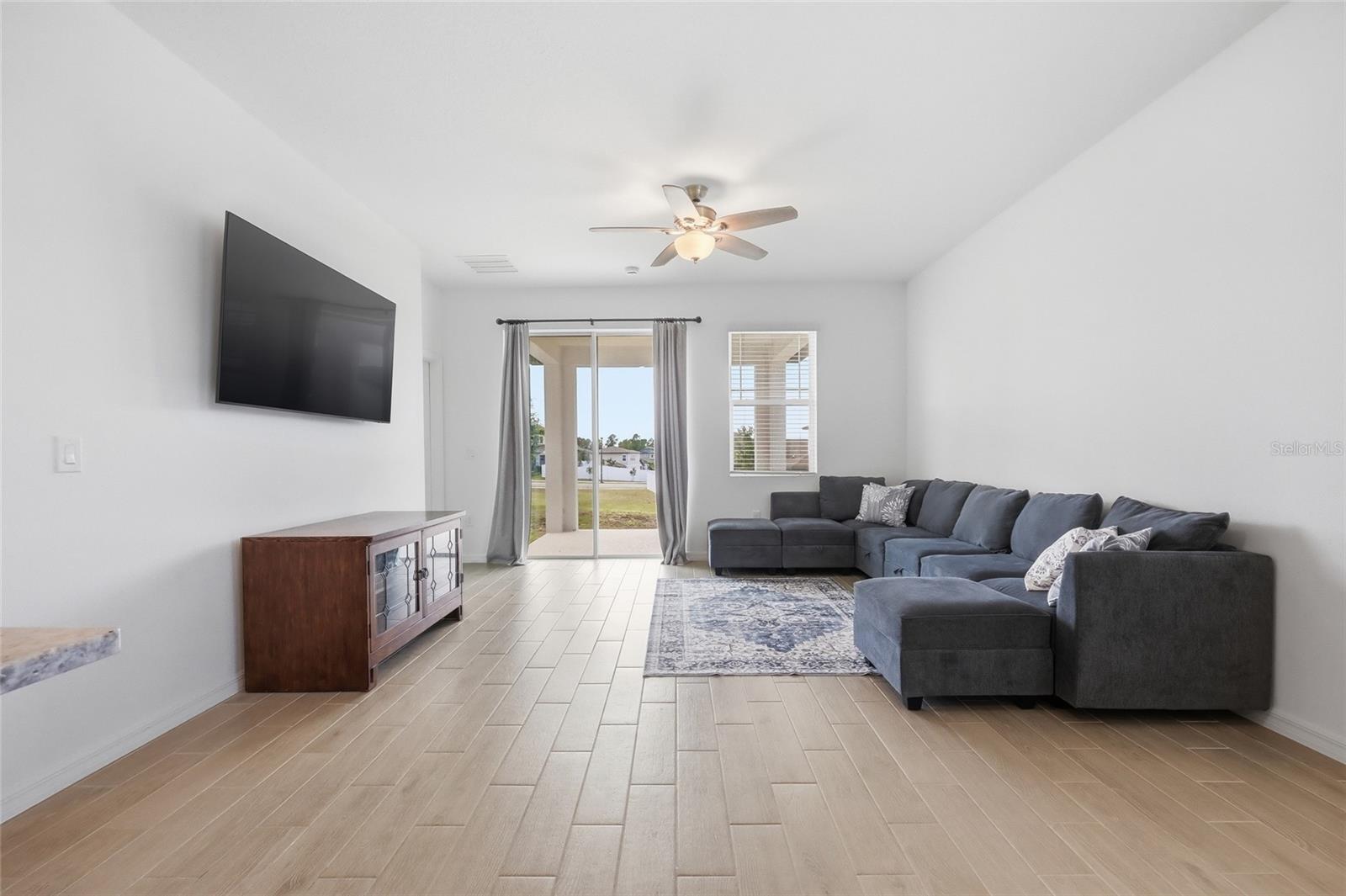 Image 14 of 54 For 2365 Treasure Hill Street