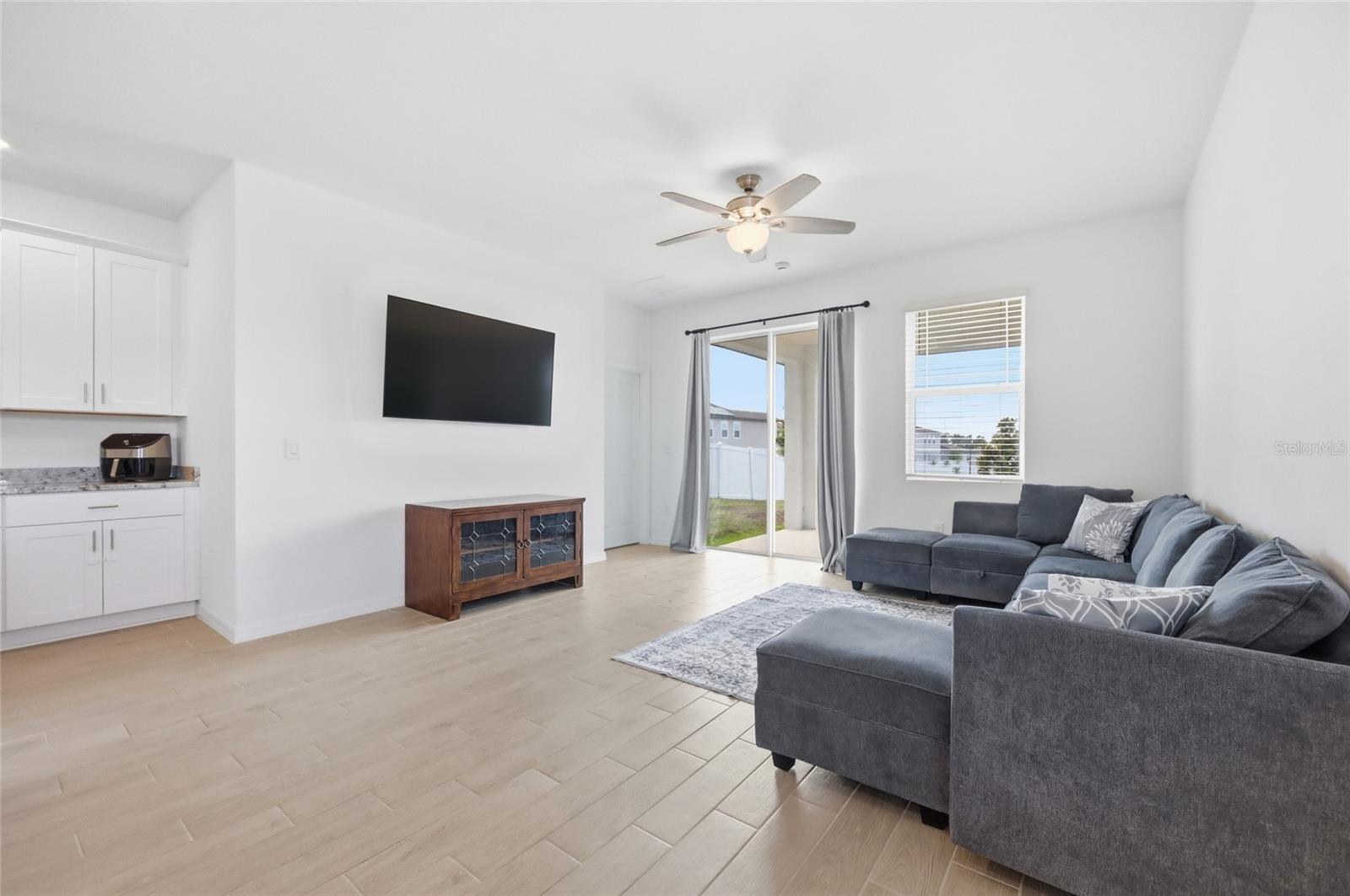 Image 16 of 54 For 2365 Treasure Hill Street