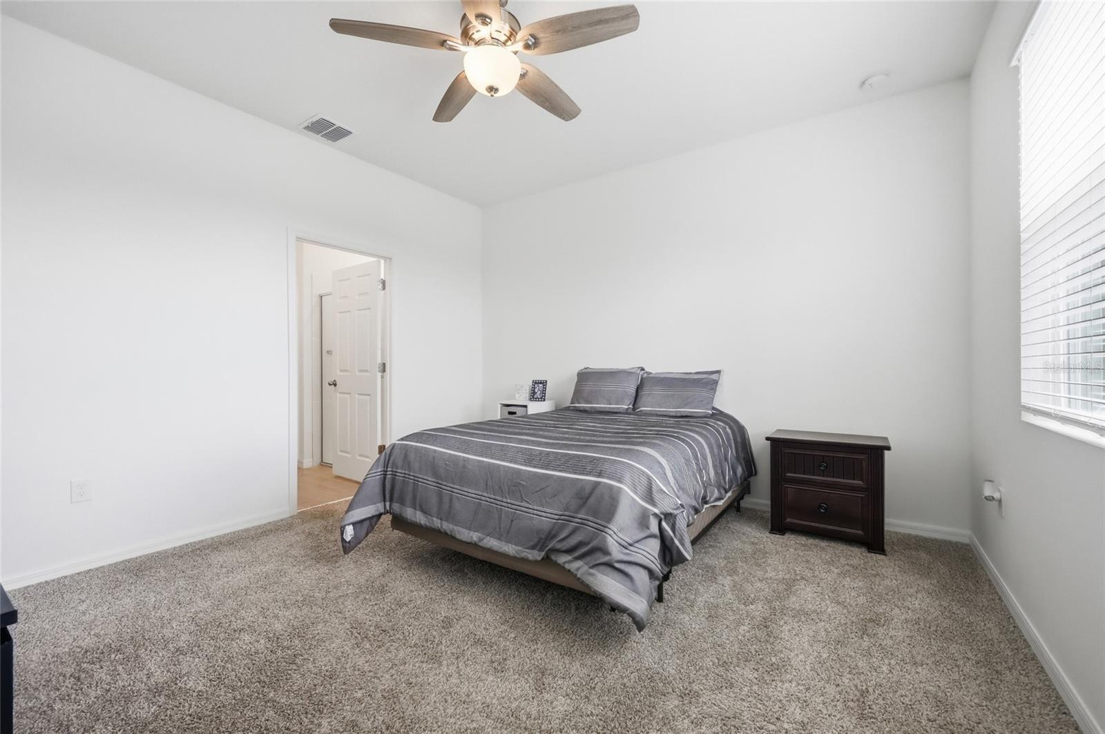 Image 18 of 54 For 2365 Treasure Hill Street