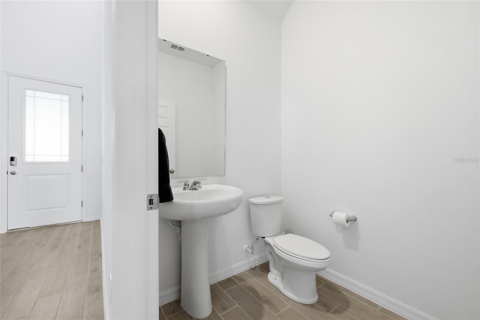 Image 23 of 54 For 2365 Treasure Hill Street