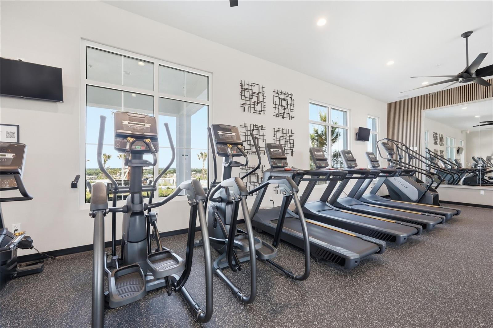 Image 39 of 54 For 2365 Treasure Hill Street