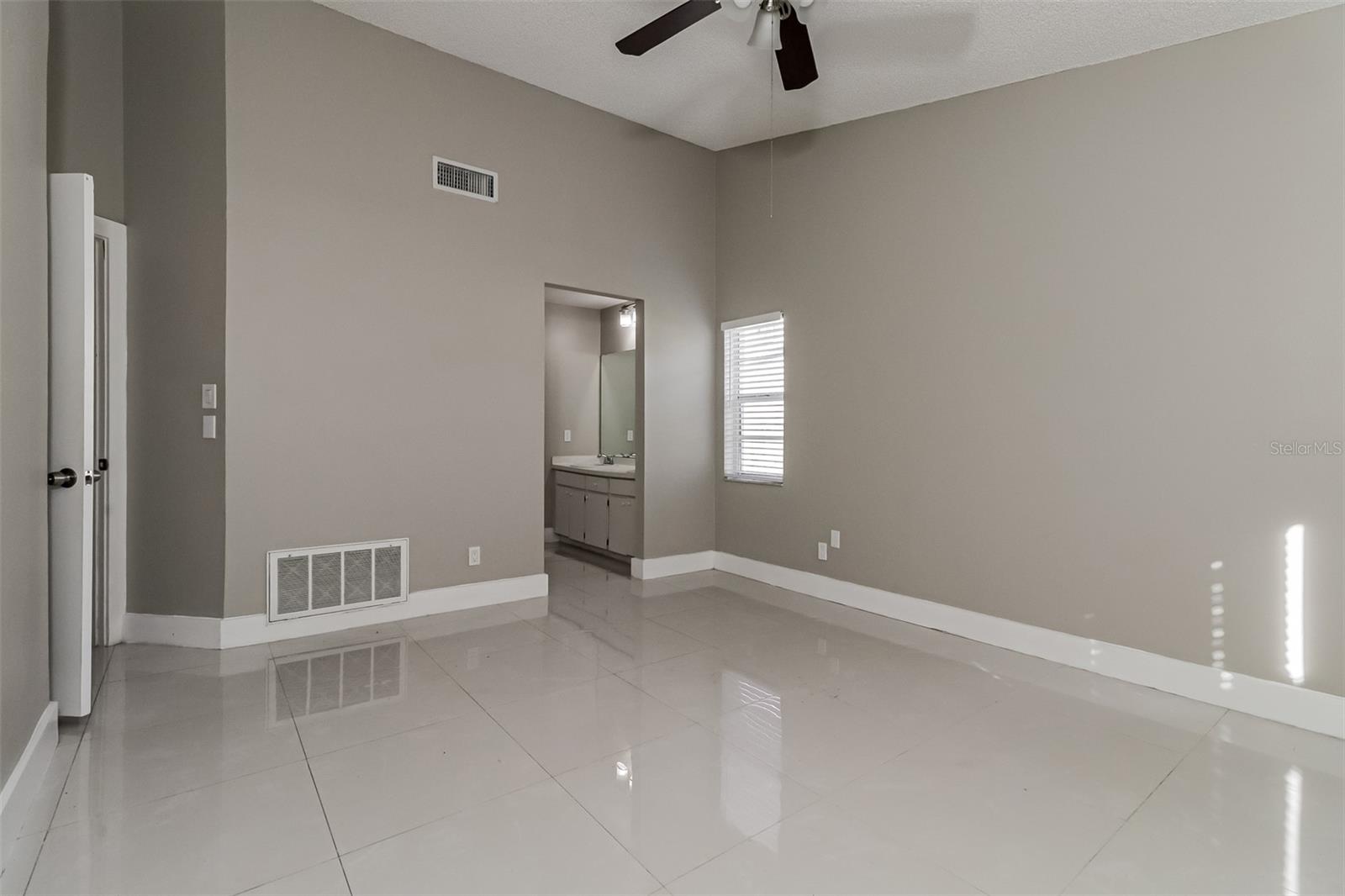 Image 12 of 21 For 4342 Grandwood Lane