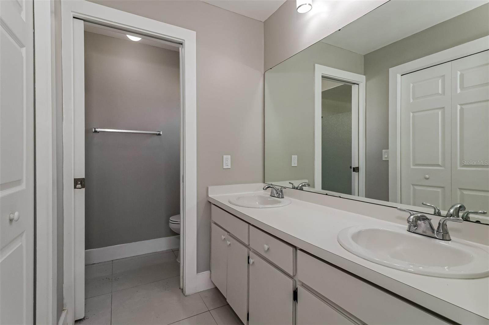 Image 13 of 21 For 4342 Grandwood Lane