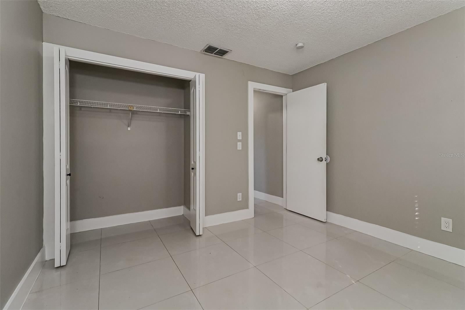 Image 16 of 21 For 4342 Grandwood Lane