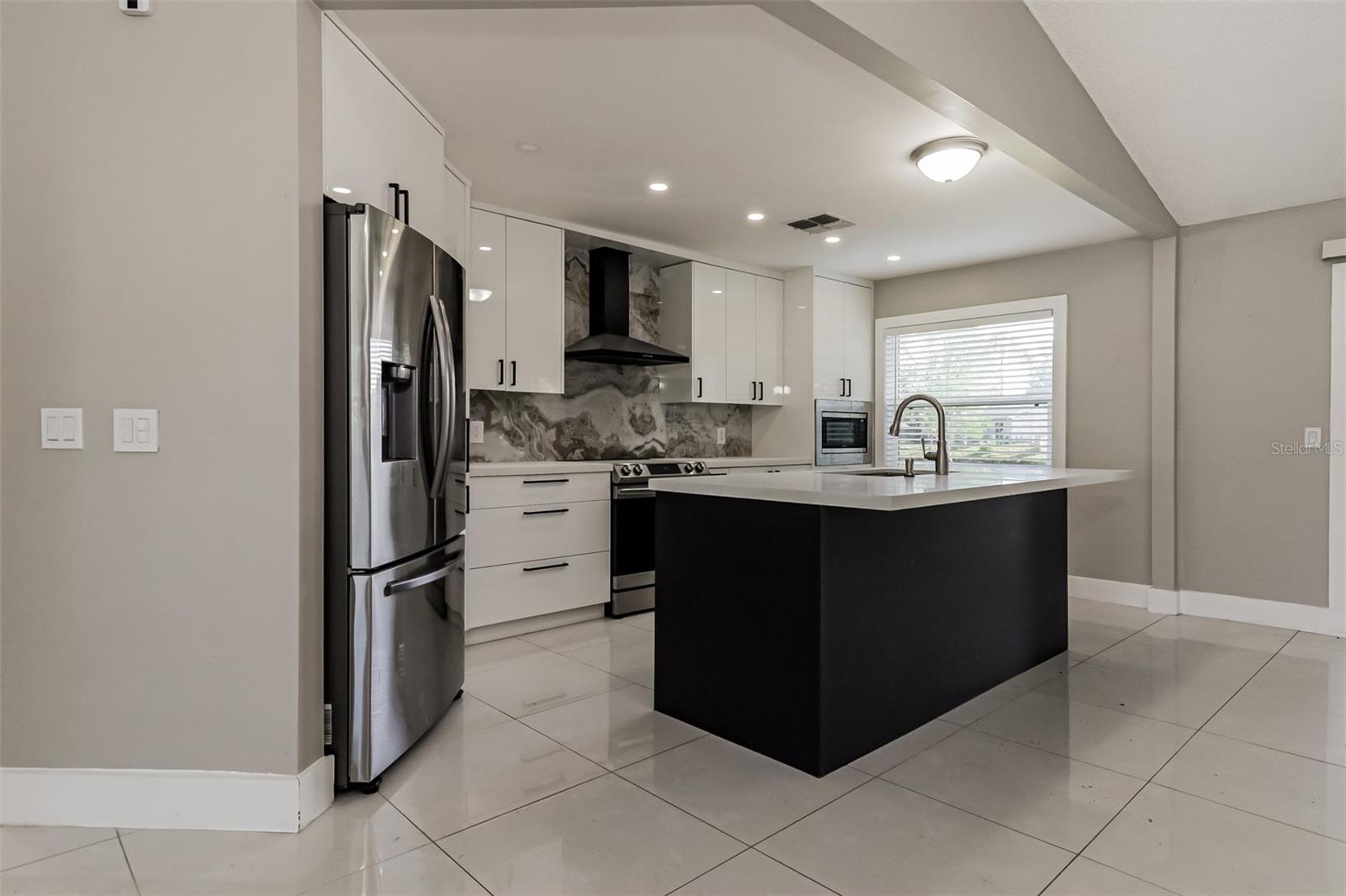 Image 7 of 21 For 4342 Grandwood Lane