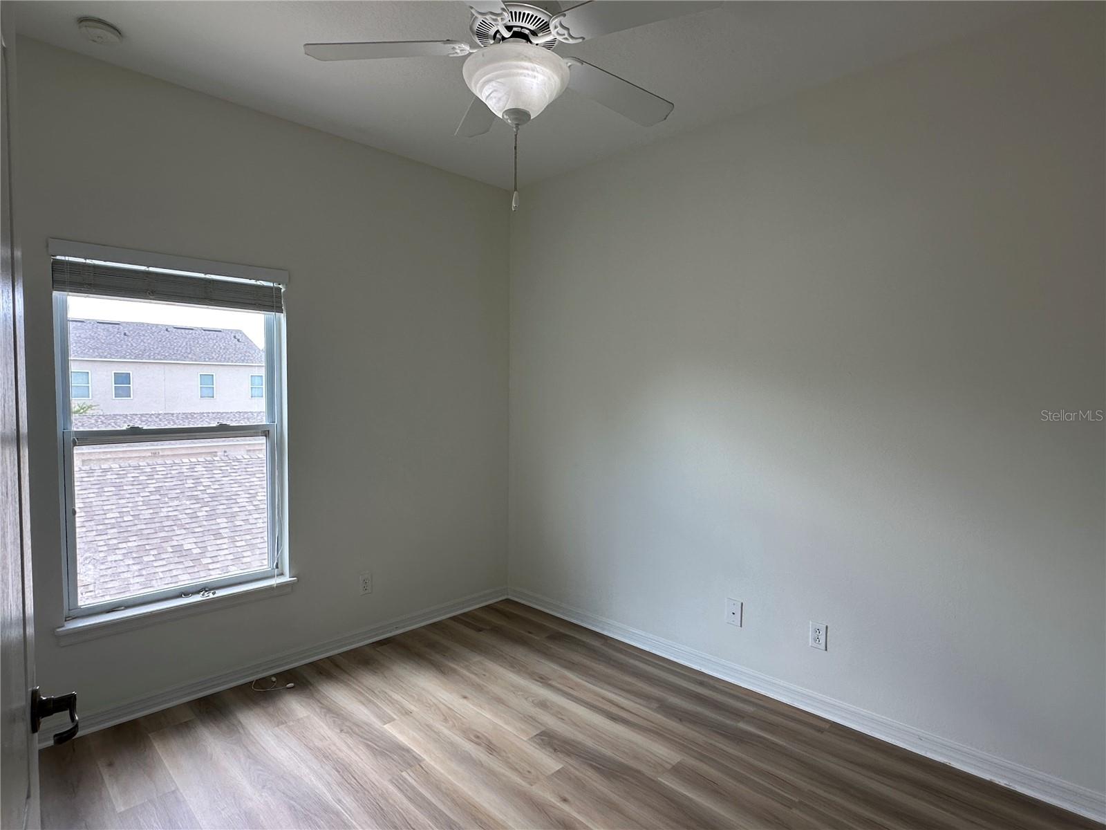 Image 9 of 15 For 7668 Billingham Street