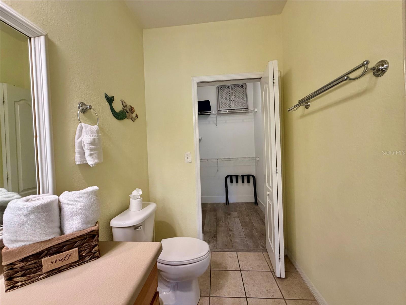 Image 17 of 50 For 3006 Bonfire Beach Drive 202