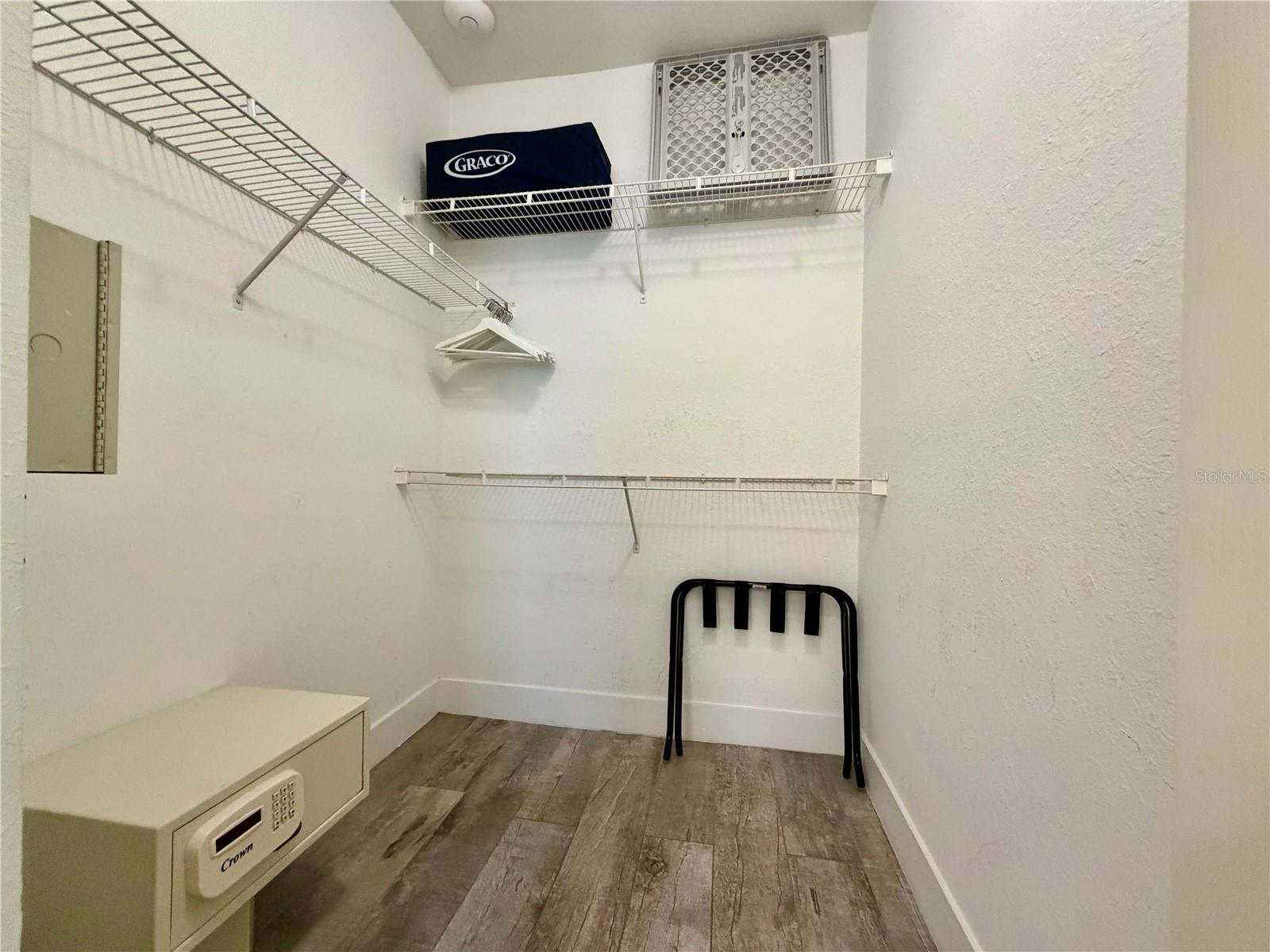 Image 18 of 50 For 3006 Bonfire Beach Drive 202