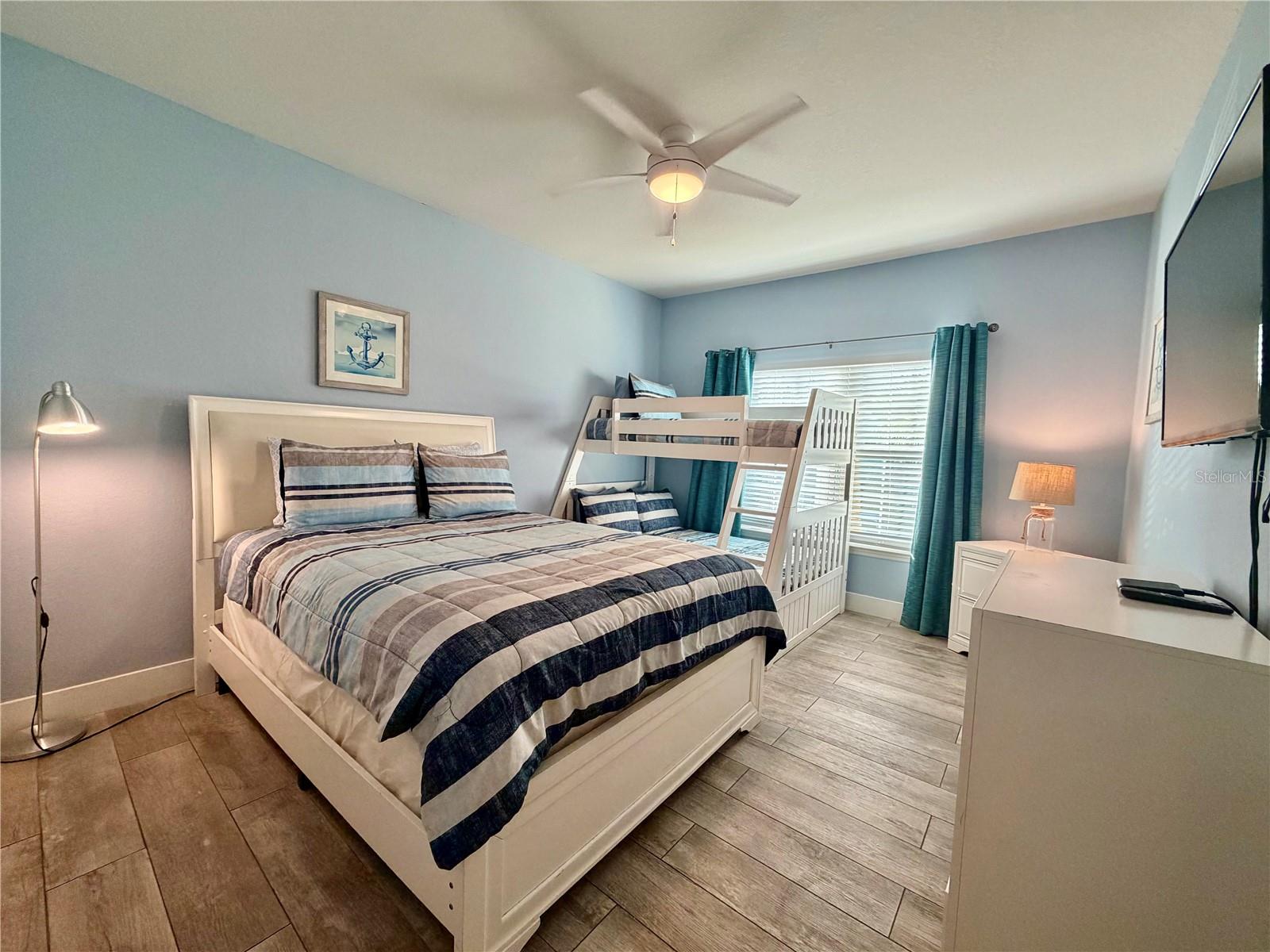 Image 21 of 50 For 3006 Bonfire Beach Drive 202