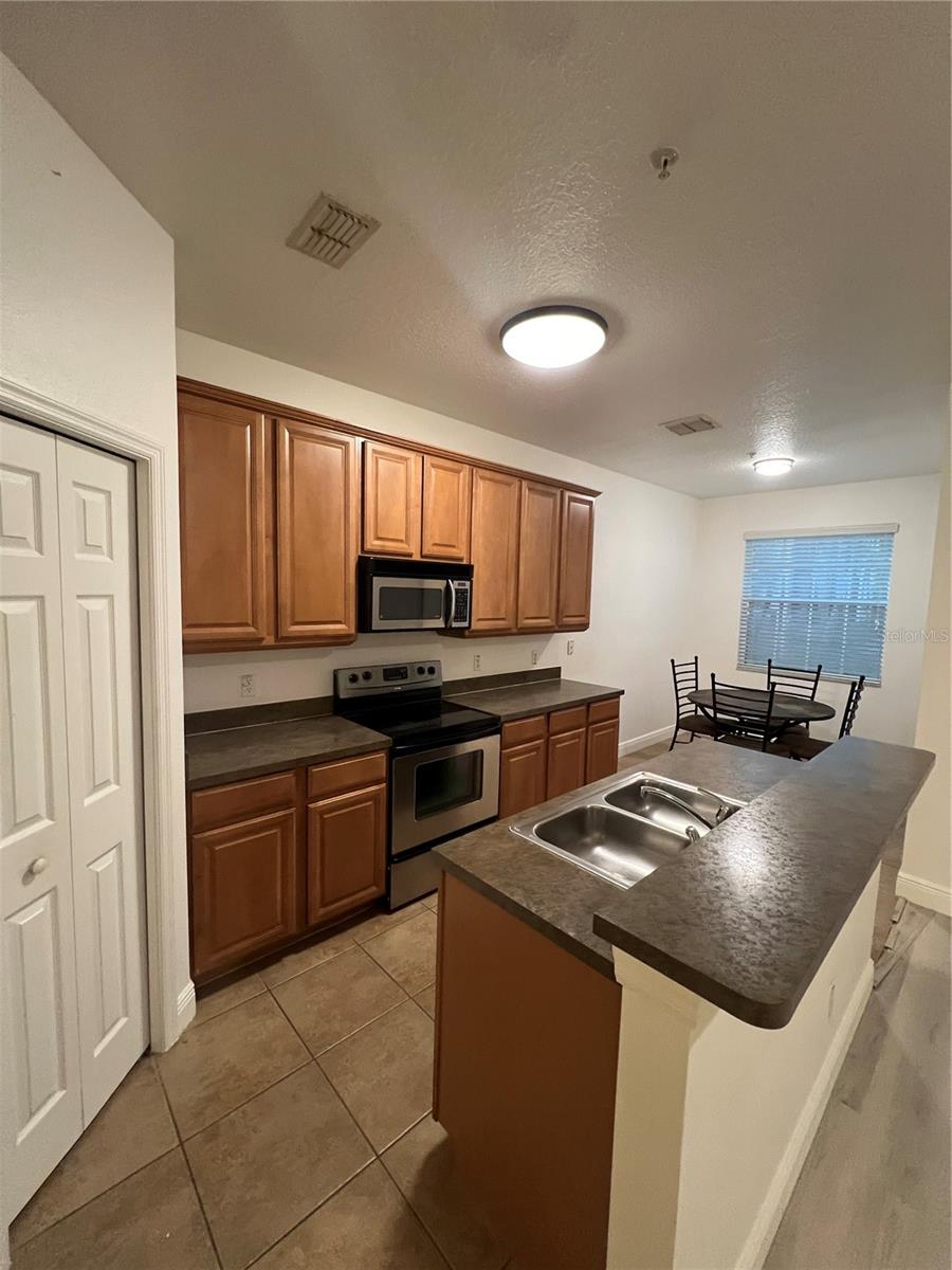 Image 5 of 19 For 7523 Pellham Way