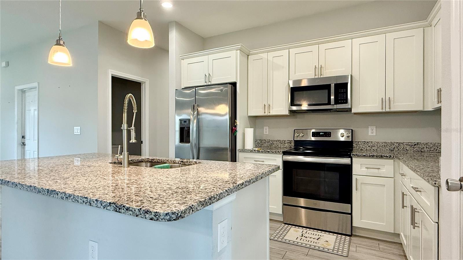 Image 15 of 46 For 535 Gull Drive
