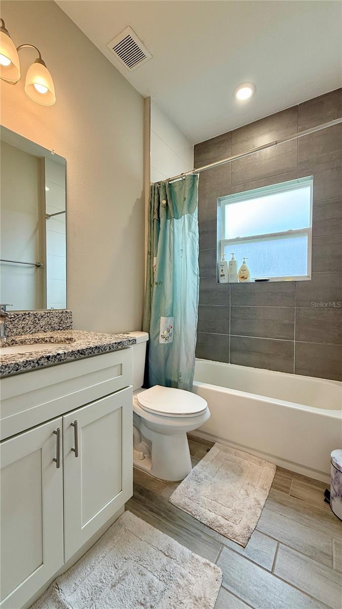 Image 32 of 46 For 535 Gull Drive