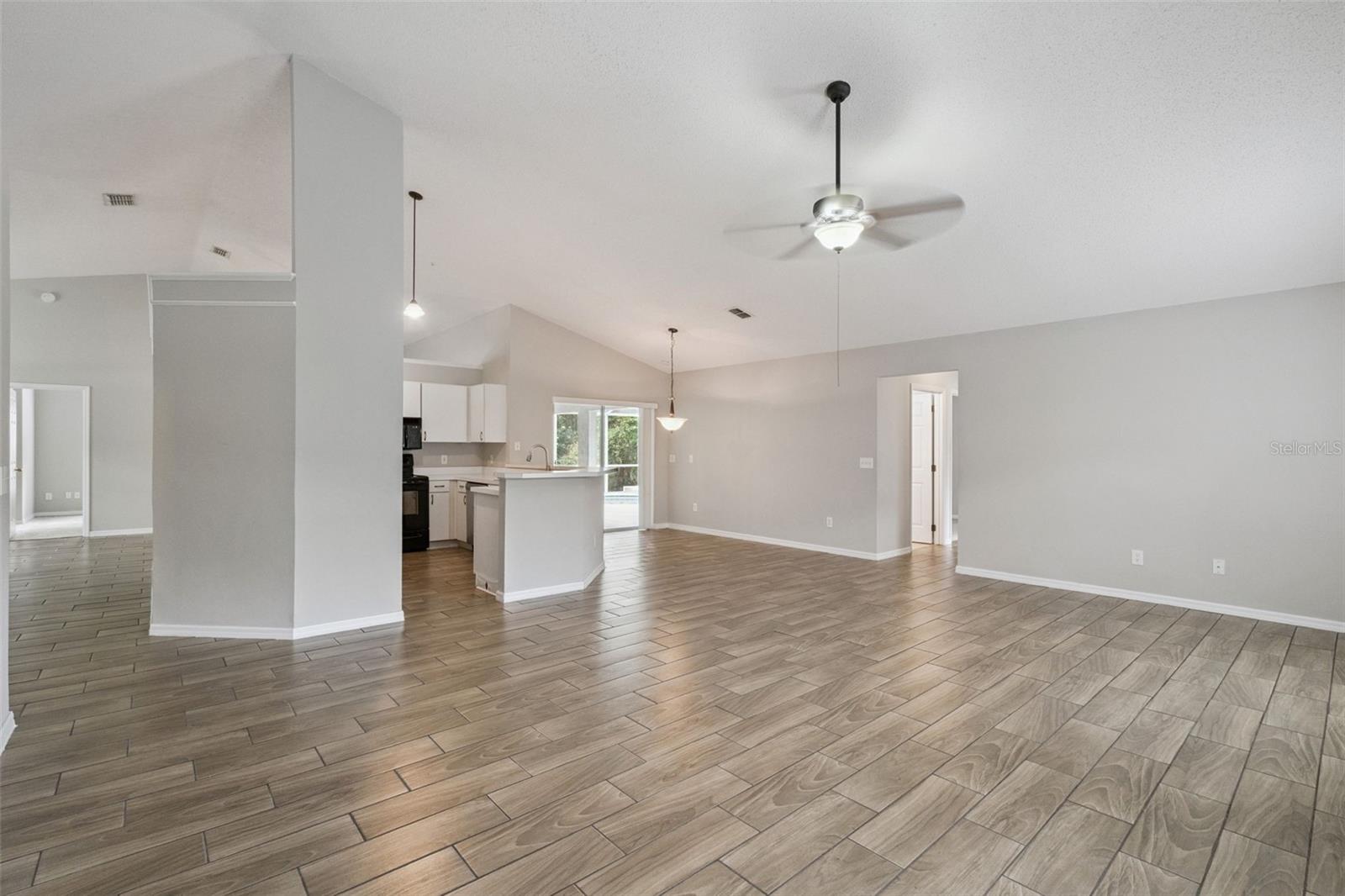 Image 19 of 57 For 1023 Riviera Boulevard