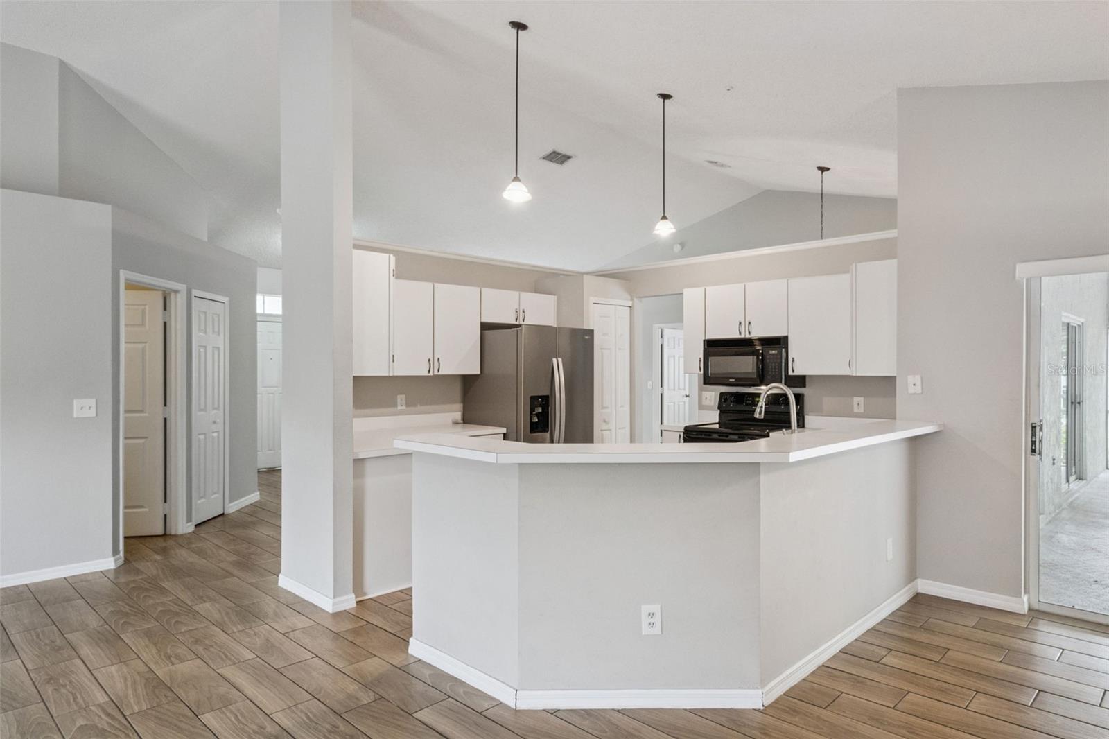 Image 21 of 57 For 1023 Riviera Boulevard