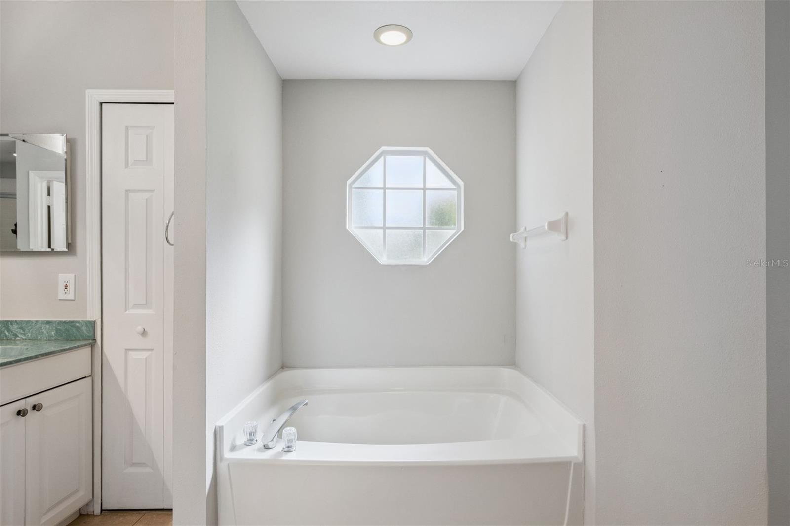 Image 33 of 57 For 1023 Riviera Boulevard