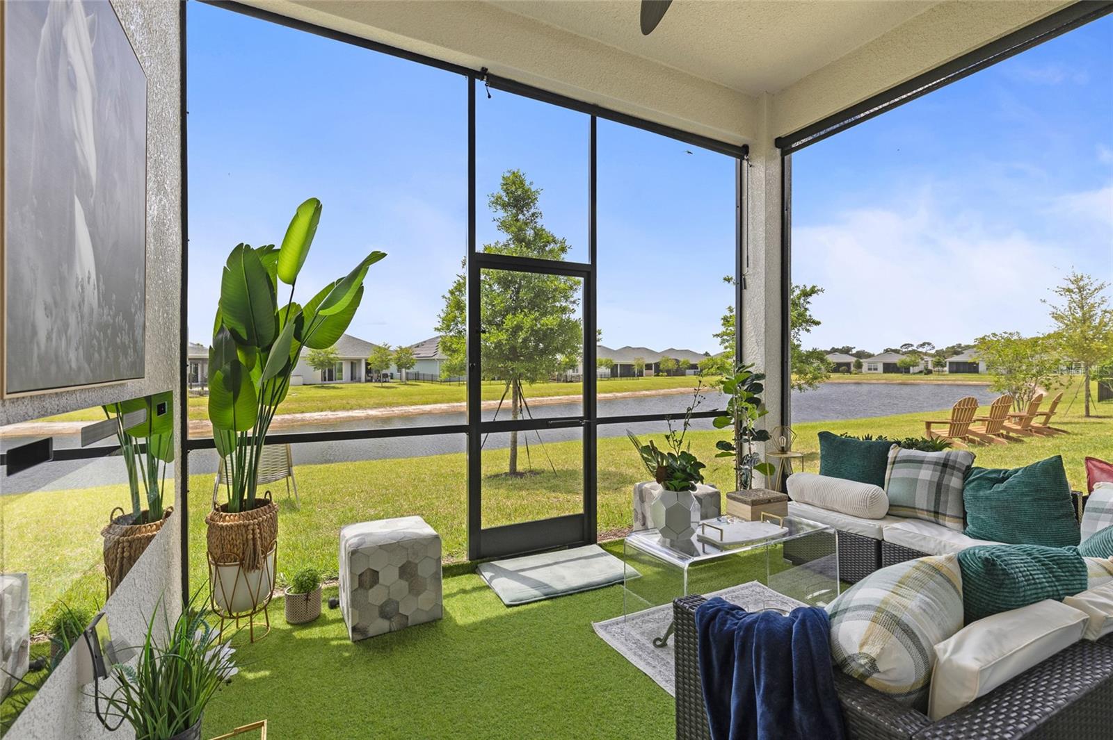 Image 24 of 37 For 819 Liliana Drive