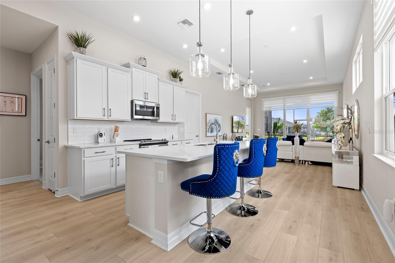 Image 6 of 37 For 819 Liliana Drive