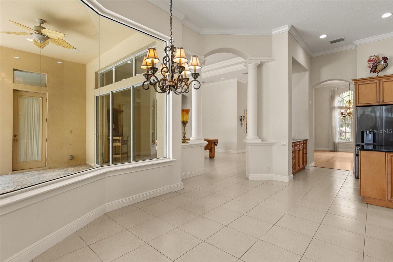 Image 13 of 52 For 420 Valley Stream Drive