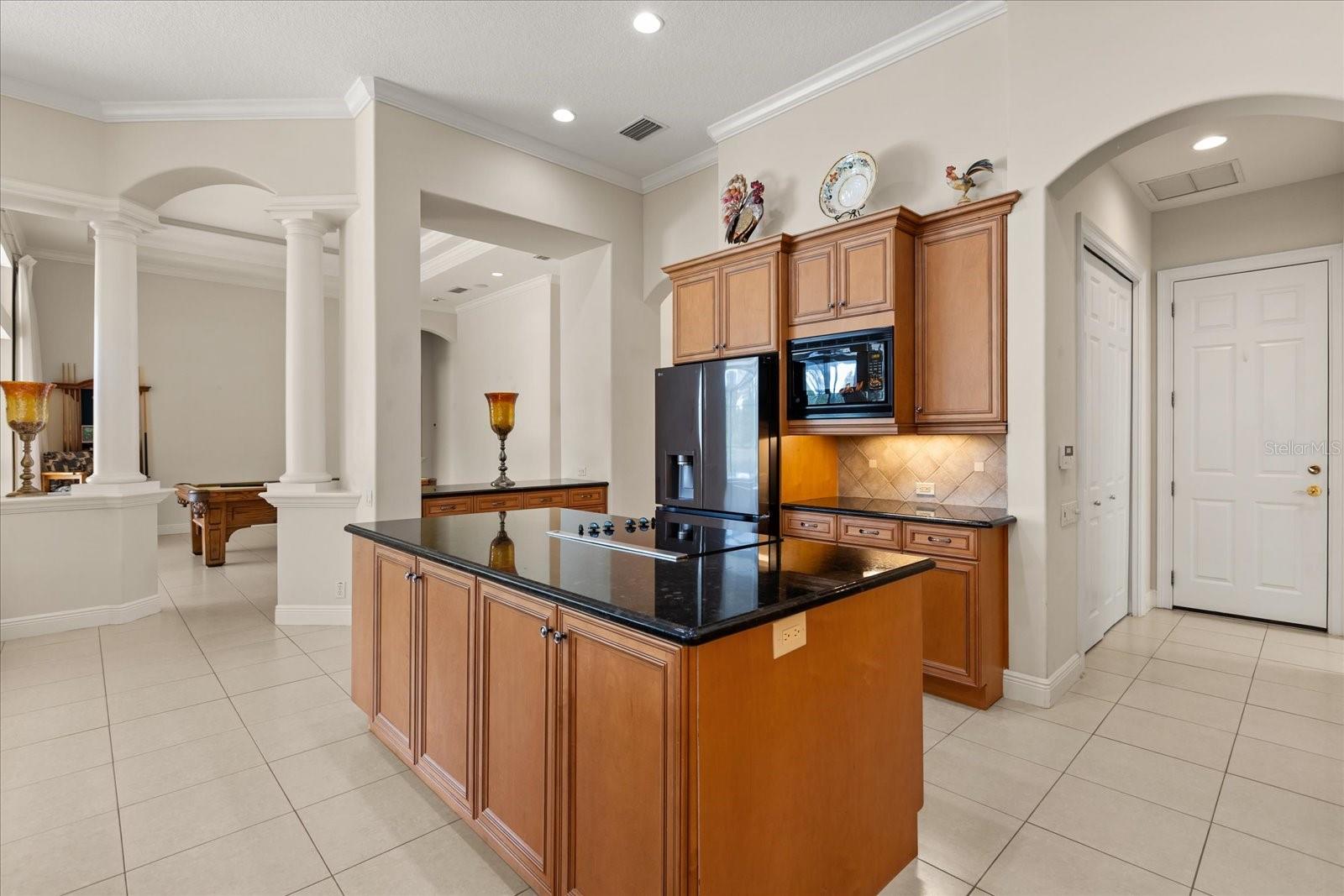 Image 18 of 52 For 420 Valley Stream Drive