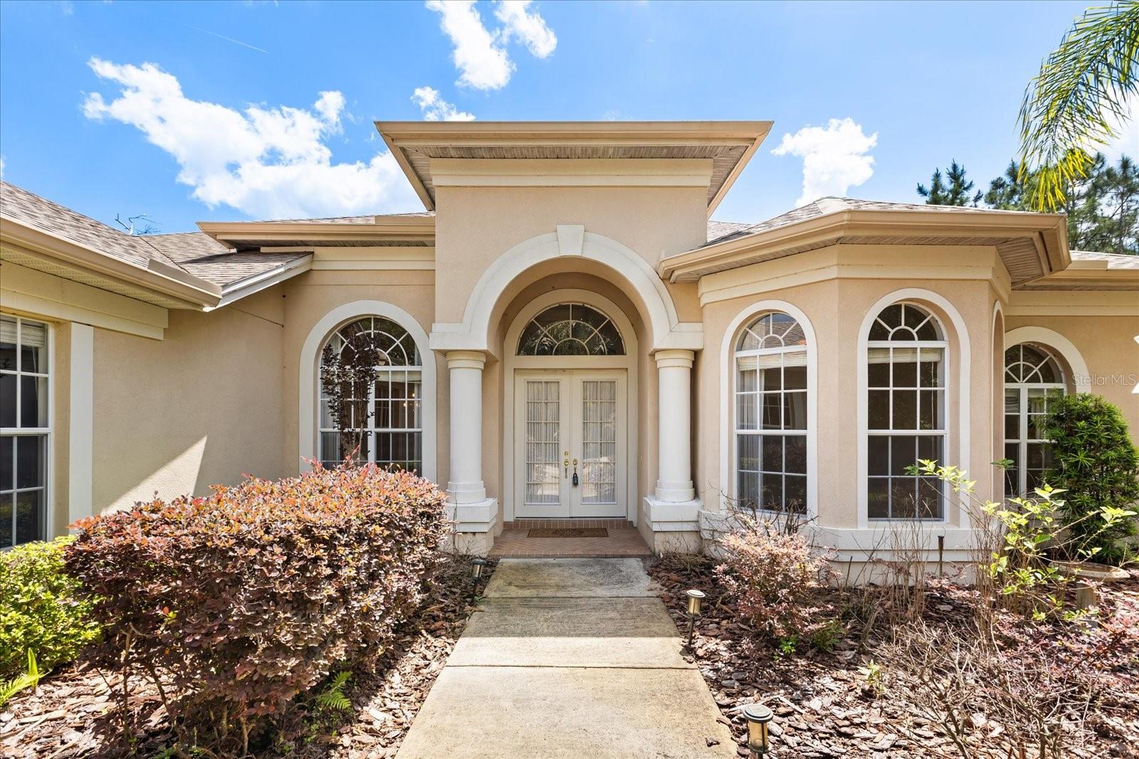 Image 2 of 52 For 420 Valley Stream Drive