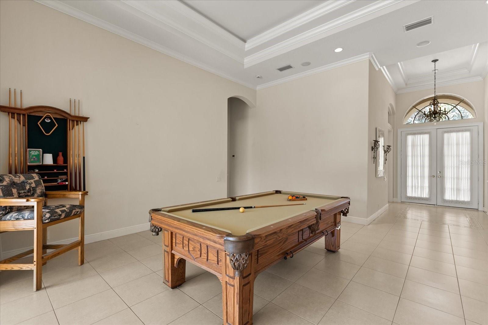 Image 21 of 52 For 420 Valley Stream Drive