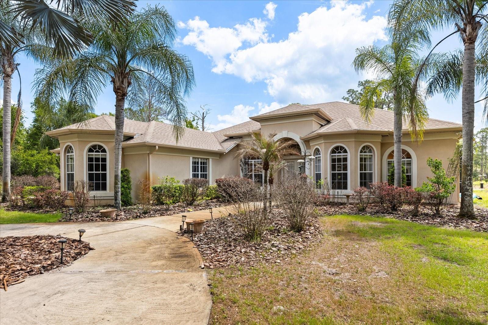 Image 3 of 52 For 420 Valley Stream Drive