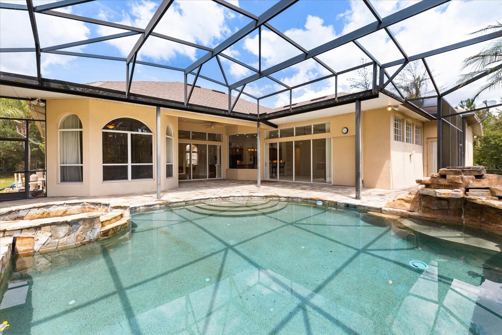 Image 35 of 52 For 420 Valley Stream Drive