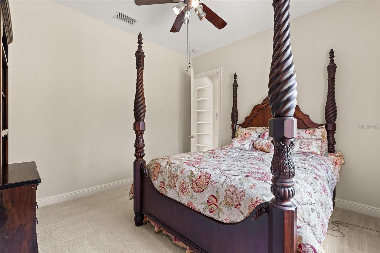 Image 38 of 52 For 420 Valley Stream Drive