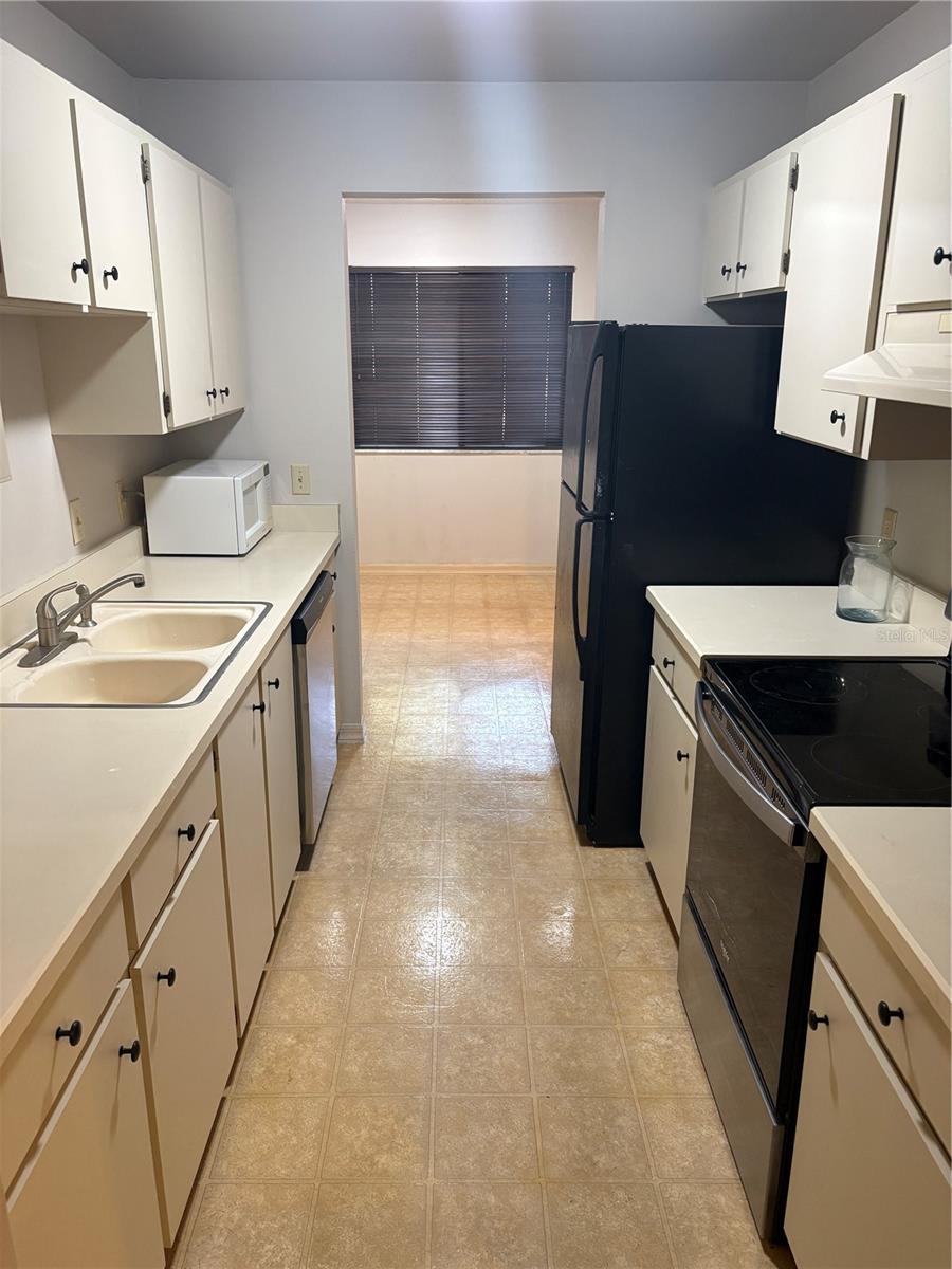 Image 12 of 27 For 501 Mansfield Drive