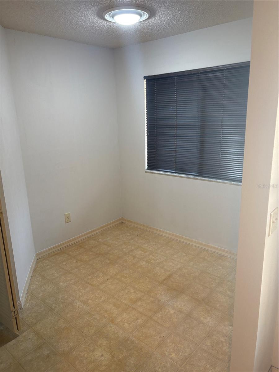 Image 9 of 27 For 501 Mansfield Drive