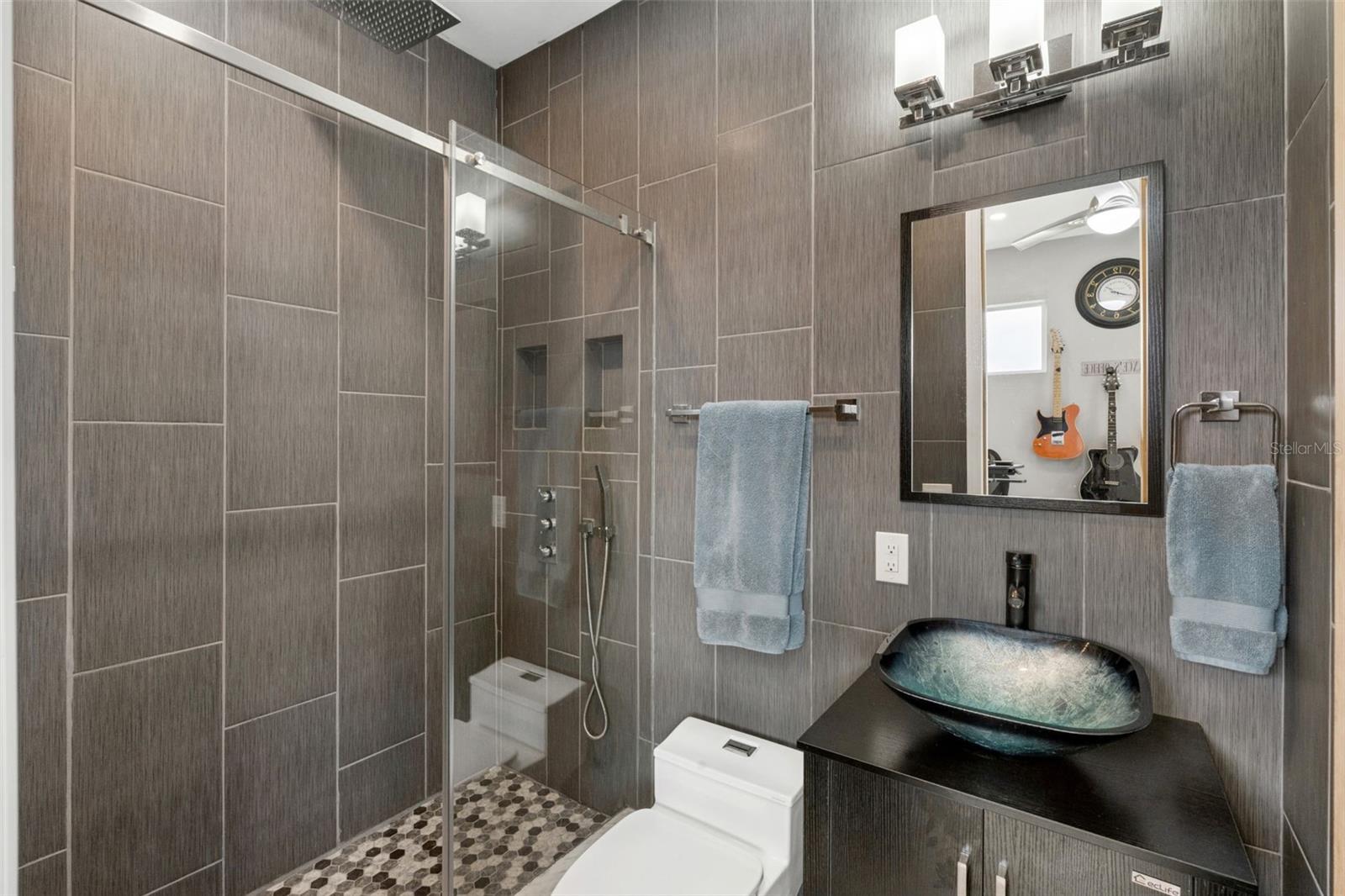 Image 28 of 46 For 3704 Eagle Isle Circle