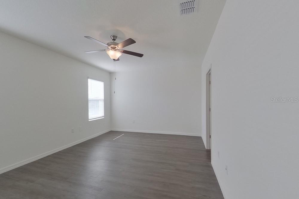 Image 17 of 23 For 31914 Katelin Circle