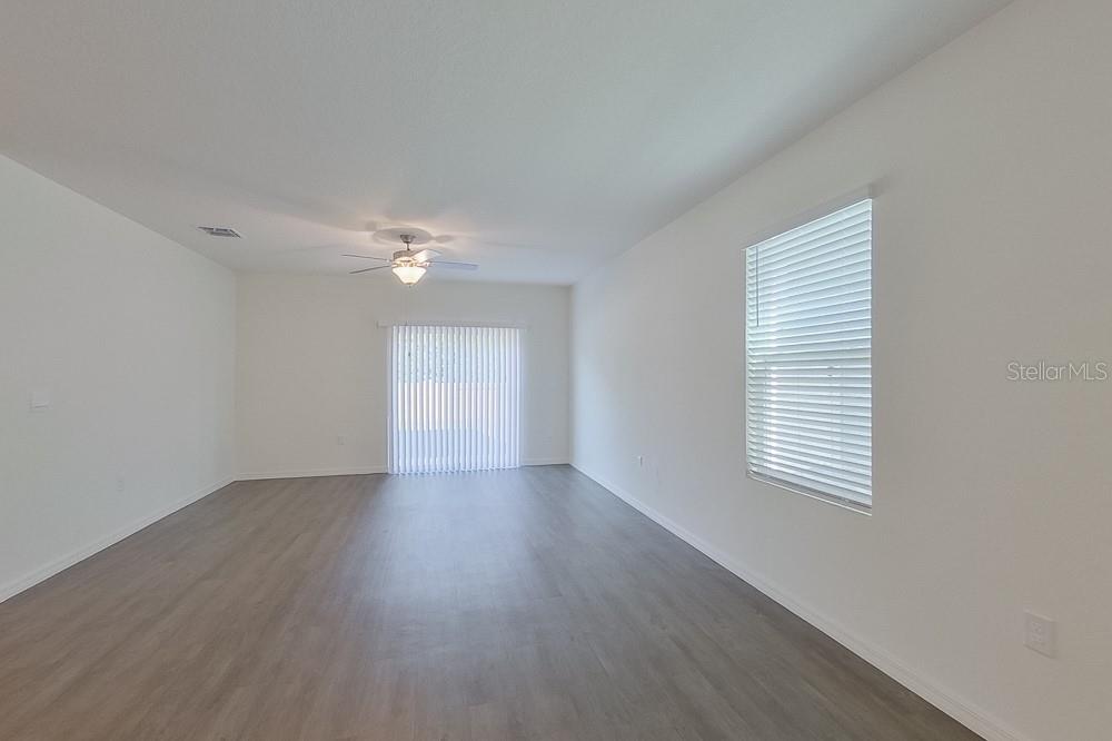 Image 5 of 23 For 31914 Katelin Circle