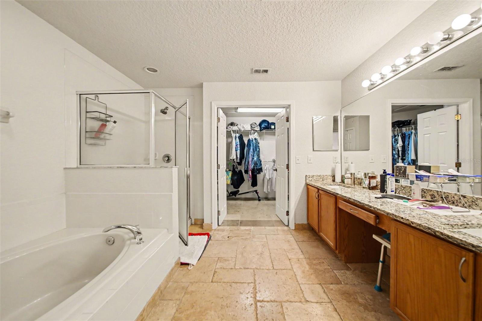 Image 16 of 24 For 2920 Ashland Lane S