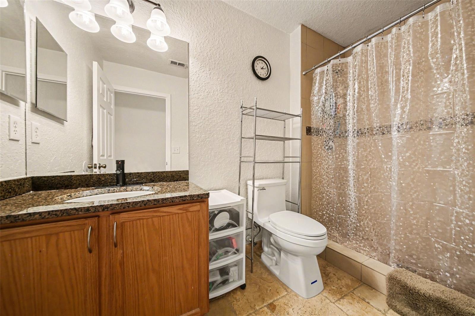 Image 19 of 24 For 2920 Ashland Lane S