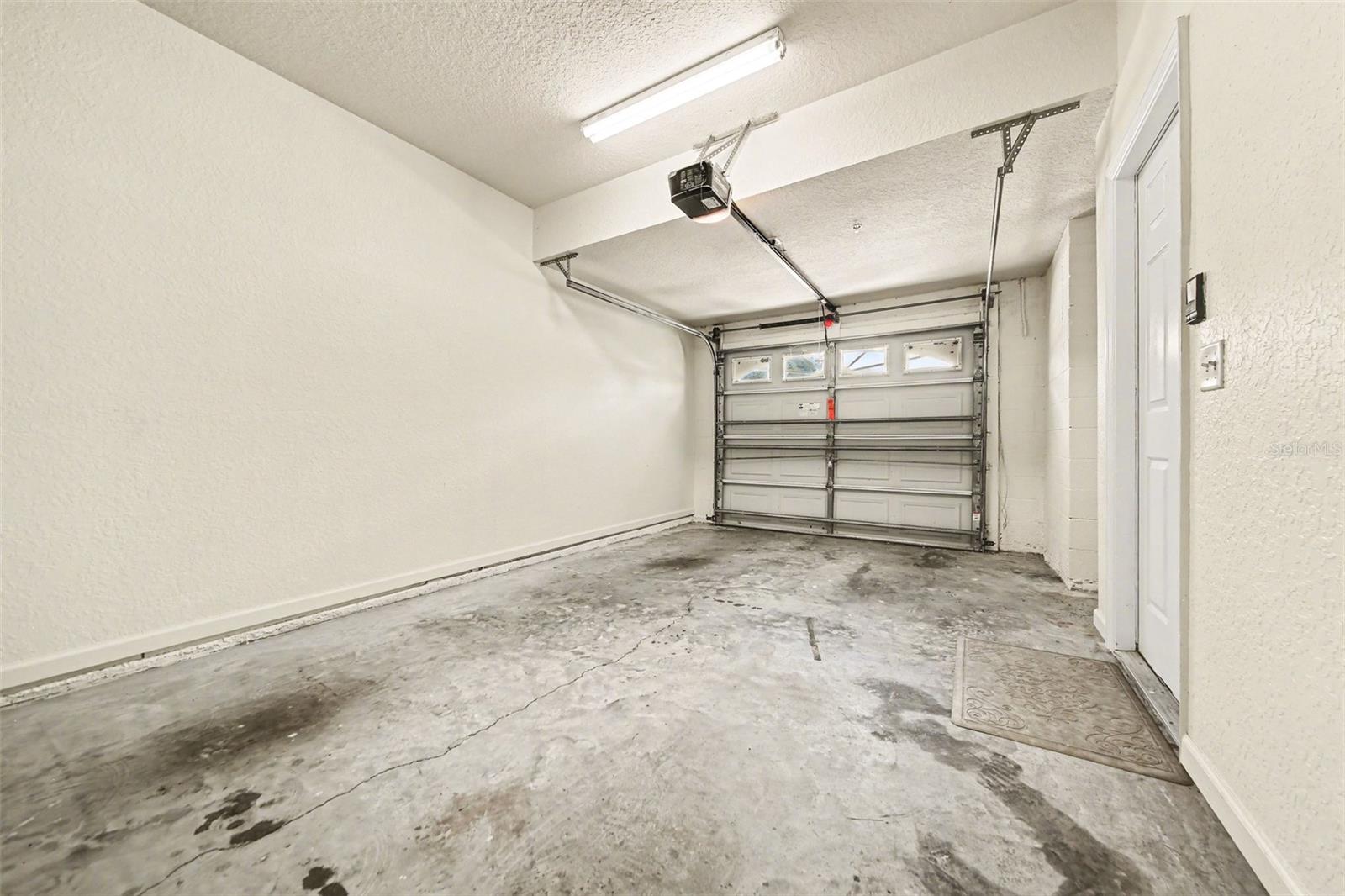 Image 21 of 24 For 2920 Ashland Lane S