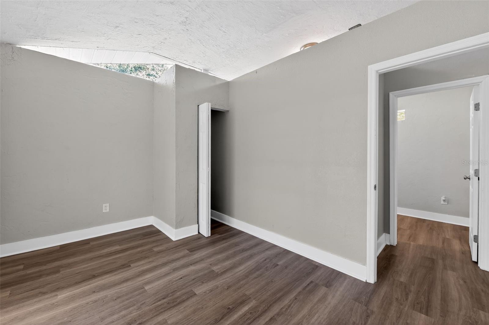 Image 10 of 15 For 1150 52nd Street