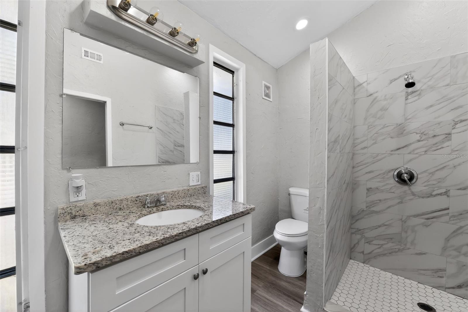 Image 11 of 15 For 1150 52nd Street