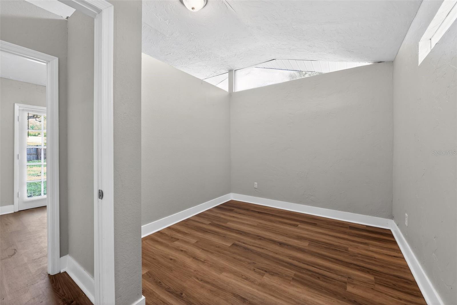 Image 7 of 15 For 1150 52nd Street